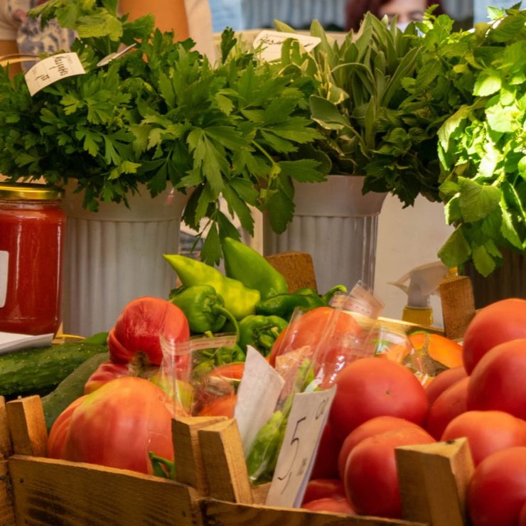 farmersmarket.jpg